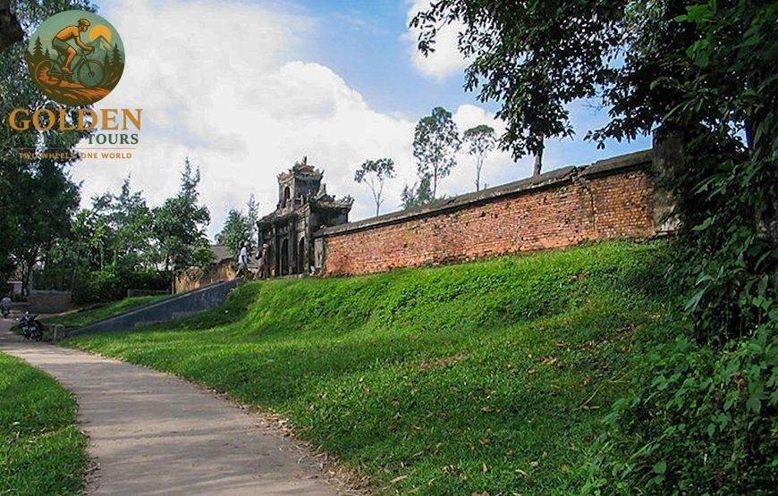 Hue Cycling Tour: Explore the Ancient Capital & Thuy Bieu Village